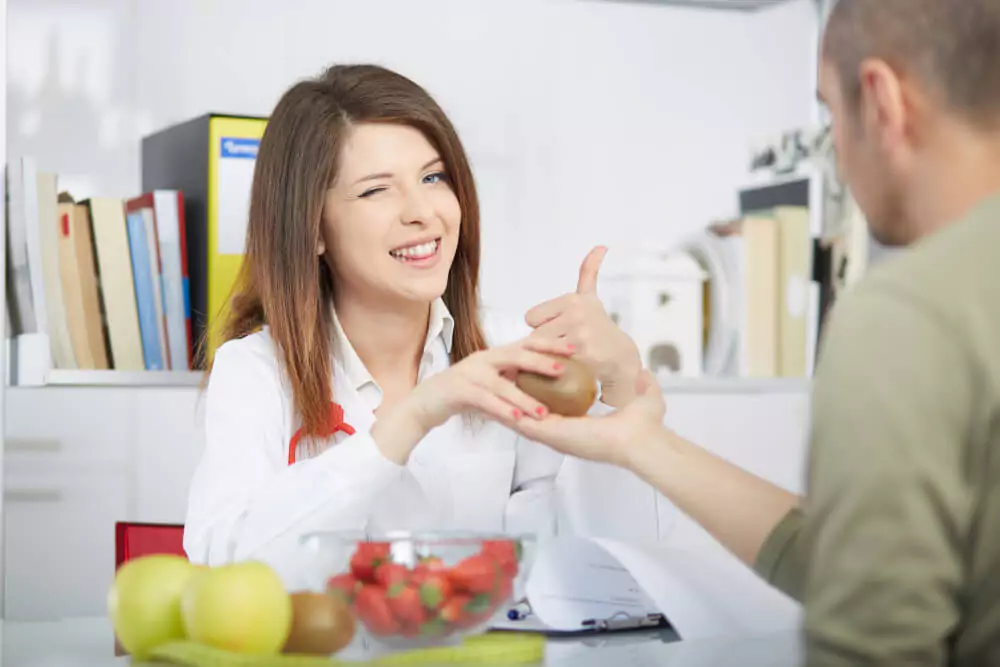 Female nutritionist working in her studio
