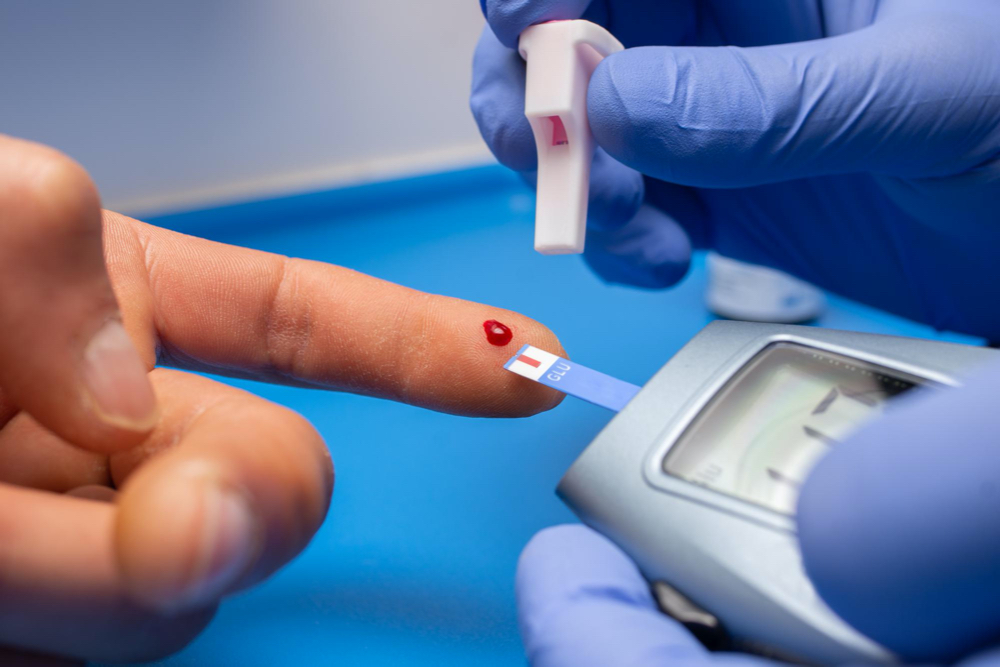 https://cdn.personalabs.com/wp-content/uploads/2023/07/closeup-shot-doctor-with-rubber-gloves-taking-blood-test-from-patient.jpg