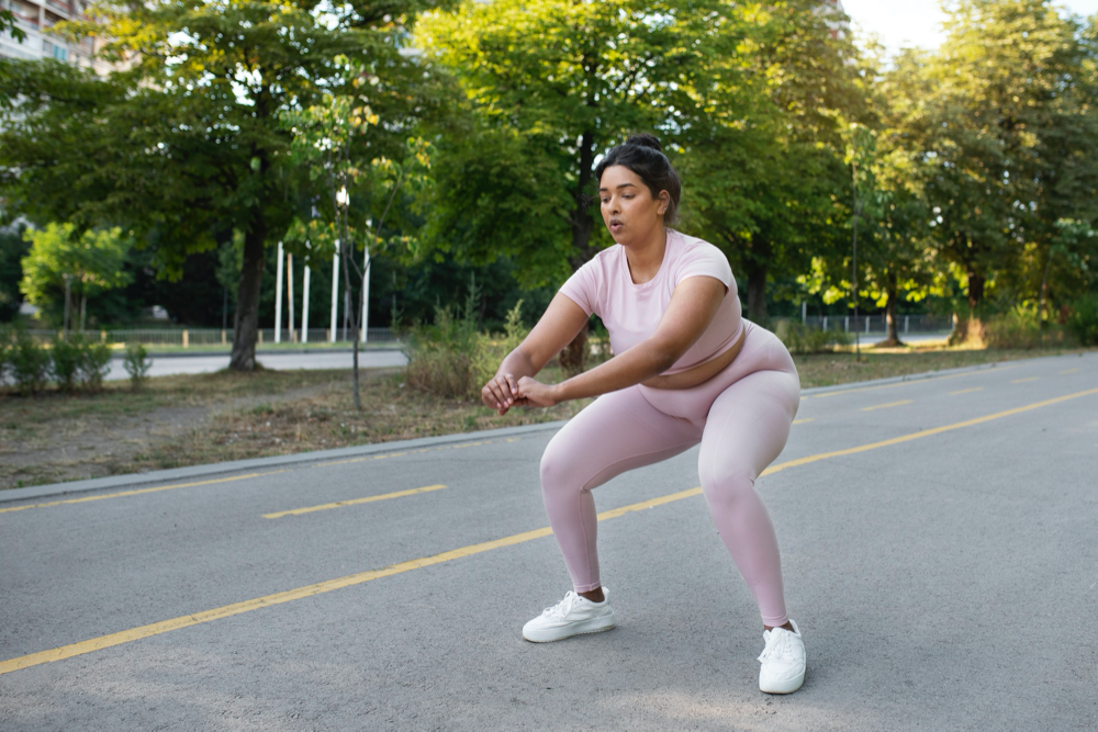 https://cdn.personalabs.com/wp-content/uploads/2023/08/overweight-woman-exercising-outdoors.jpg